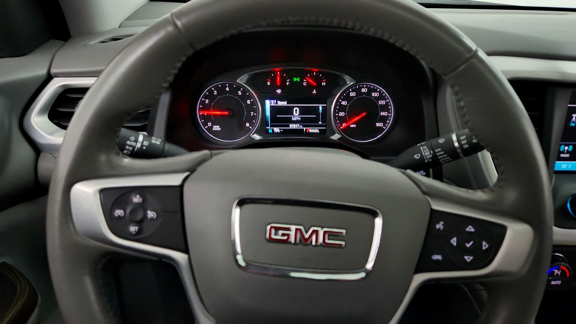 Used 2017 GMC Acadia SLE FWD image 19