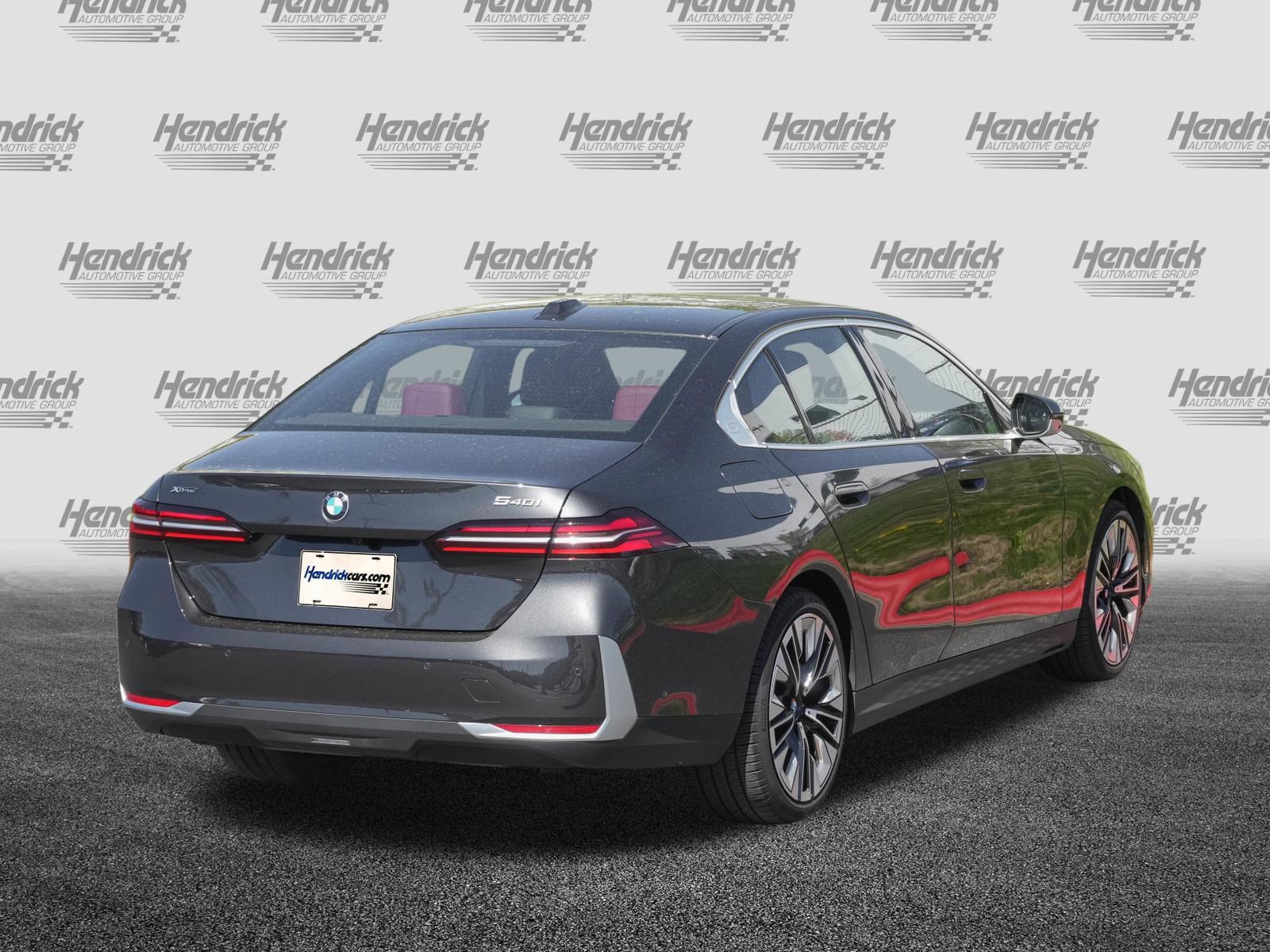 Used 2026 BMW 540i xDrive 540i xDrive image 9