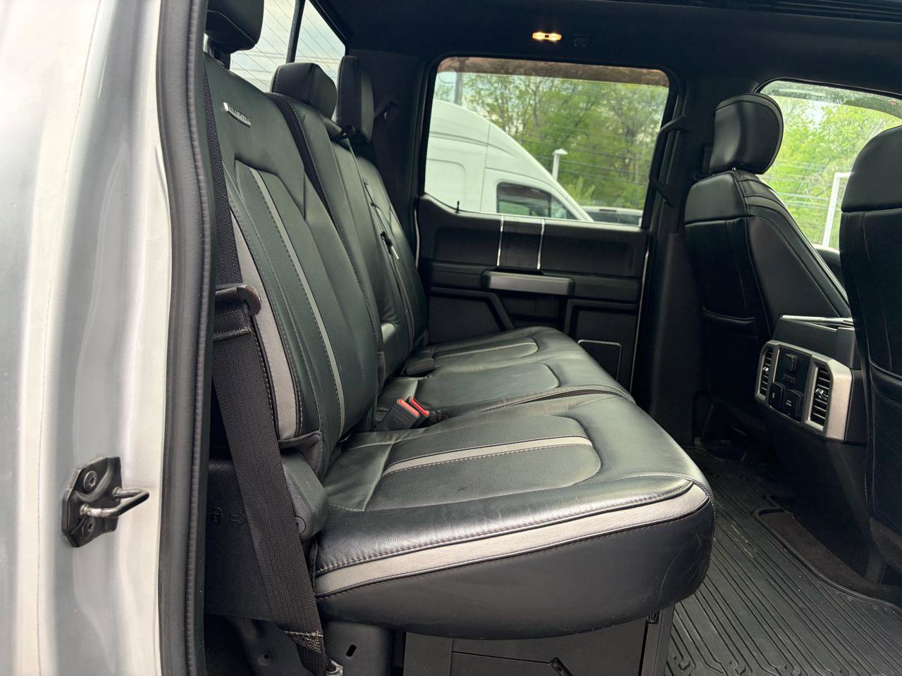 Used 2018 Ford F250 Platinum w/ Platinum Ultimate Package AWD/4WD image 48