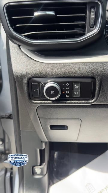 Certified 2022 Ford Explorer XLT w/ Equipment Group 202A AWD/4WD image 8