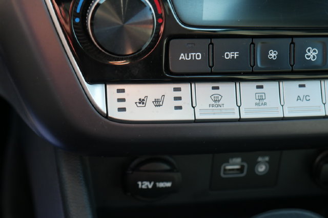 Used 2018 Hyundai Sonata Limited w/ Winter Weather Package FWD image 5