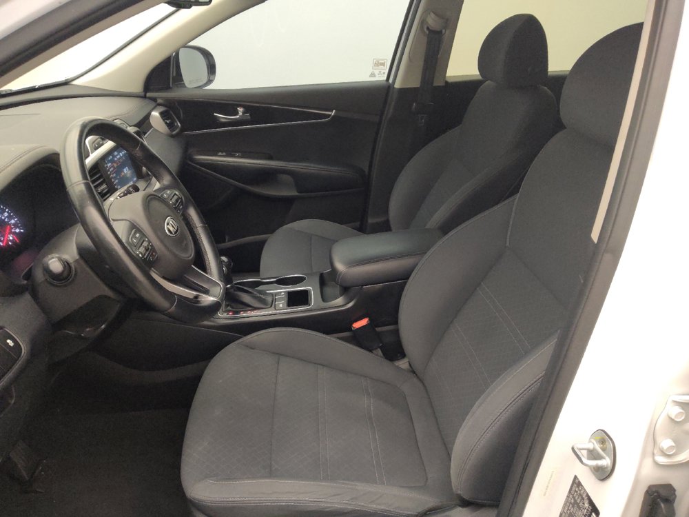 Used 2018 Kia Sorento FWD image 17