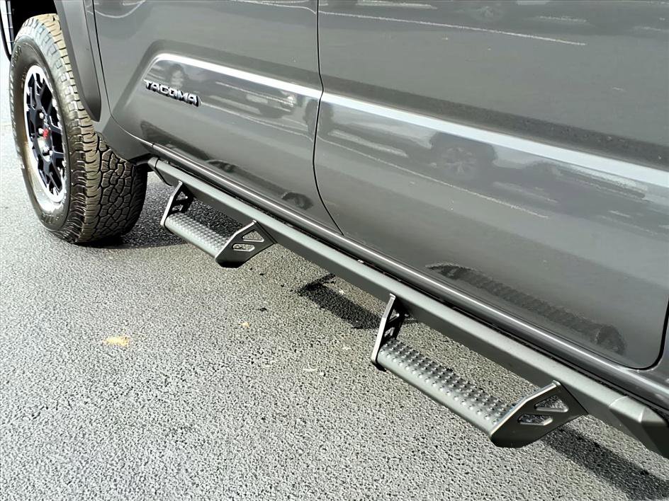 Certified 2025 Toyota Tacoma TRD Off-Road image 10