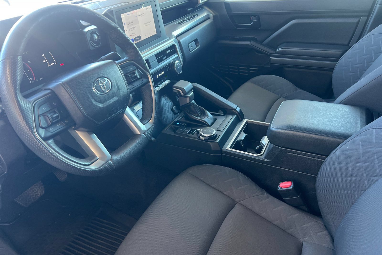 Certified 2024 Toyota Tacoma SR5 AWD/4WD image 7