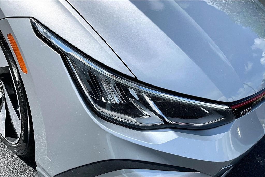 Used 2022 Volkswagen GTI S FWD image 29