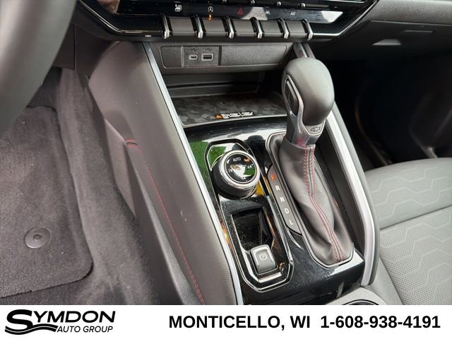 Used 2025 Chevrolet Colorado Z71 w/ Technology Package image 14