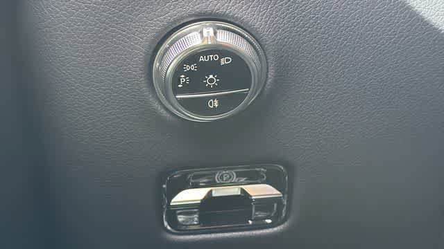Used 2026 Mercedes-Benz GLC 300 4MATIC image 17