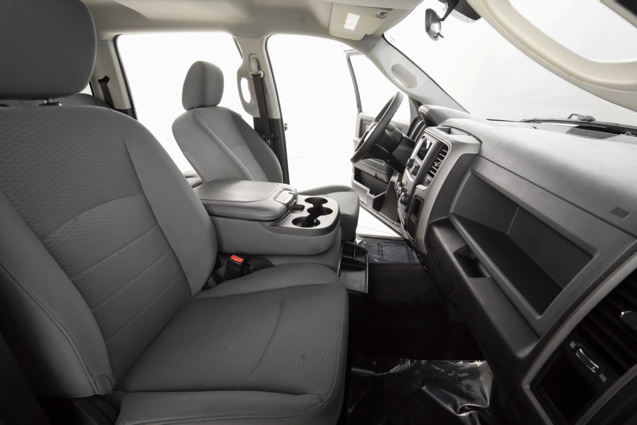 Used 2017 RAM 1500 ST w/ SXT Appearance Group image 21