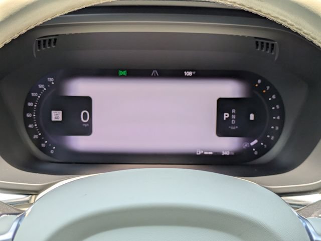 Used 2022 Volvo XC60 B5 Inscription w/ Advanced Package FWD image 30