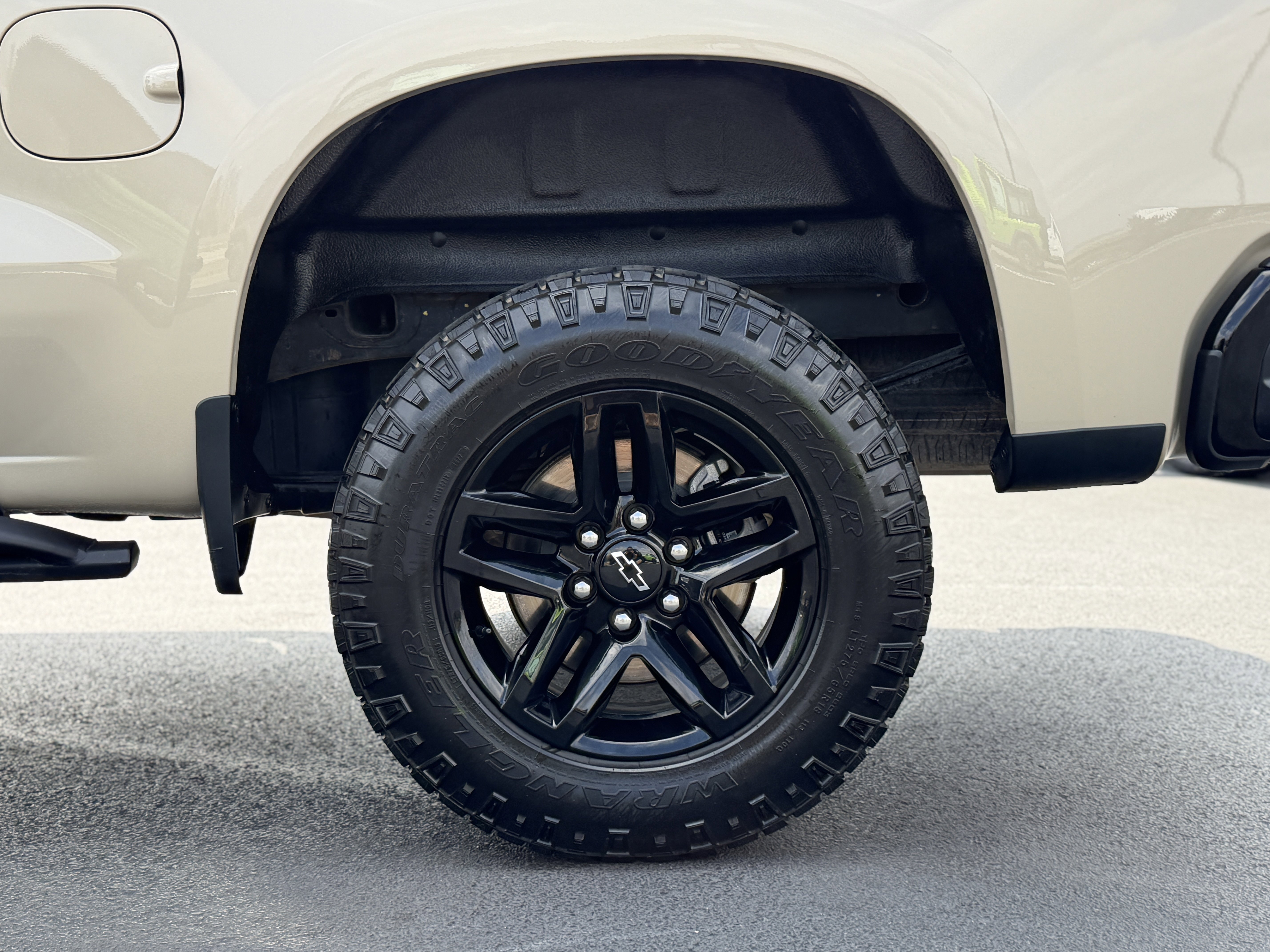 Used 2023 Chevrolet Silverado 1500 Custom Trail Boss AWD/4WD image 8