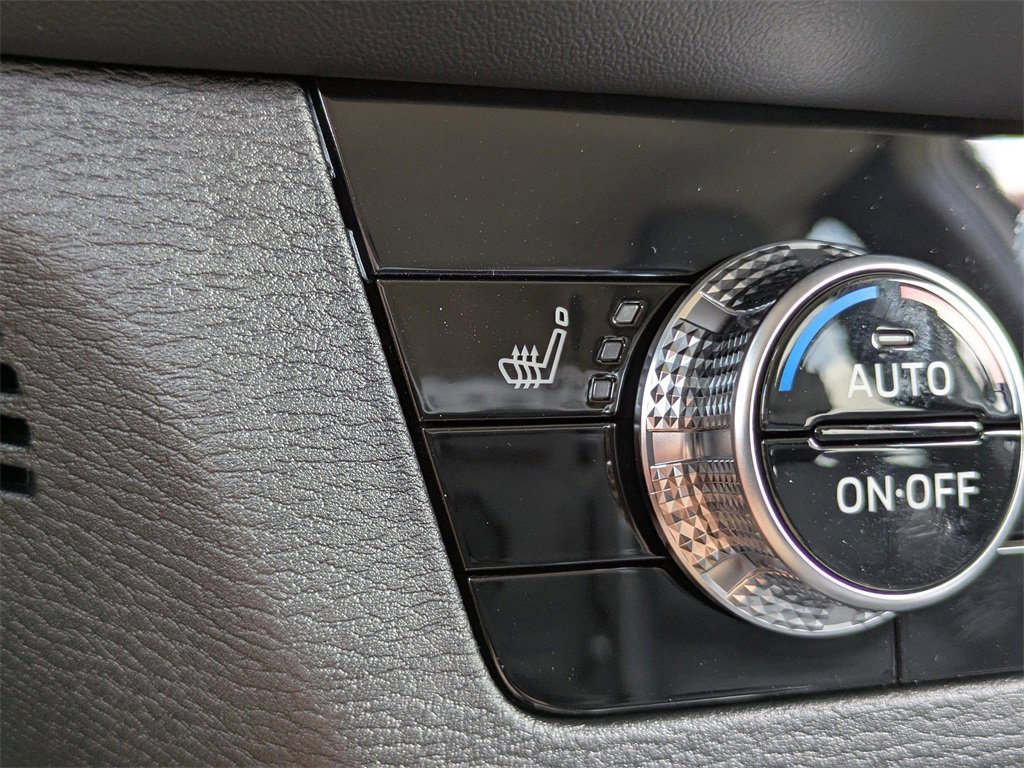 New 2025 Mitsubishi Outlander SE image 24