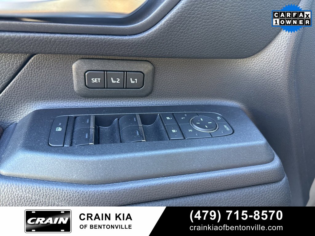 Used 2025 Toyota Land Cruiser image 18