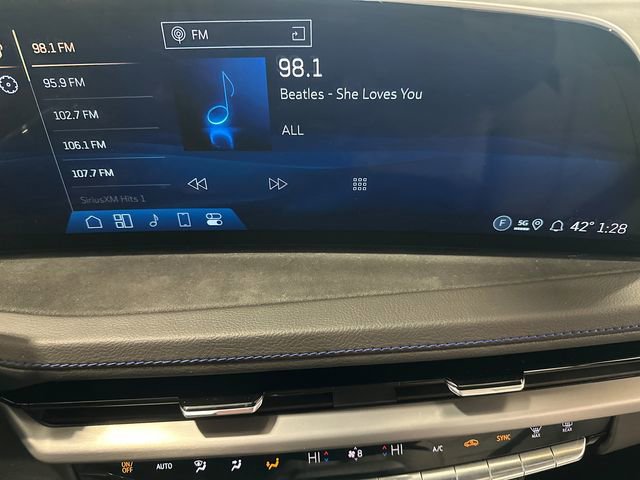 Used 2024 Cadillac XT4 Sport image 14