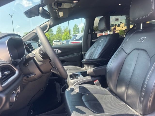 Used 2022 Chrysler Pacifica Touring-L FWD image 33