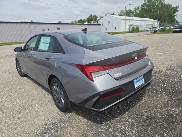 New 2025 Hyundai Elantra Blue image 8