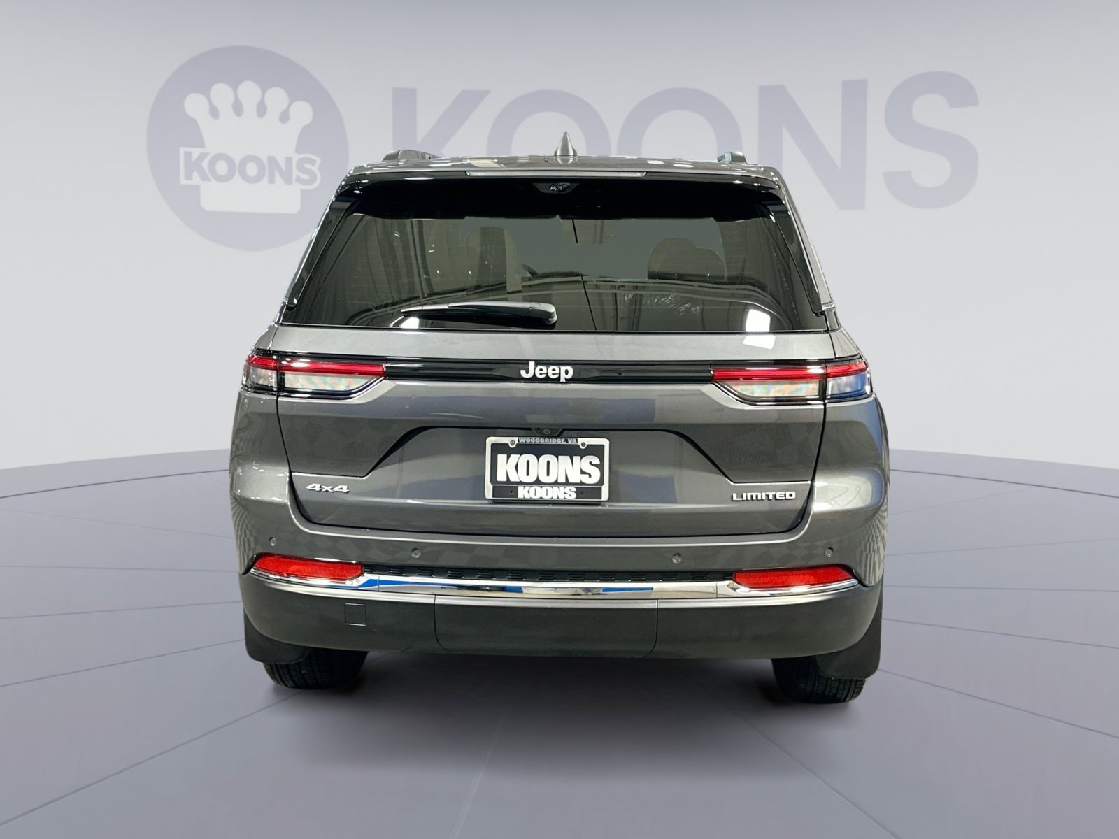 Used 2025 Jeep Grand Cherokee Limited w/ Luxury Tech Group II image 5