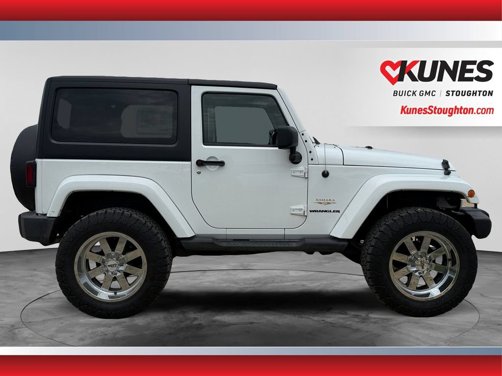 Used 2013 Jeep Wrangler Sahara w/ Dual Top Group AWD/4WD image 10