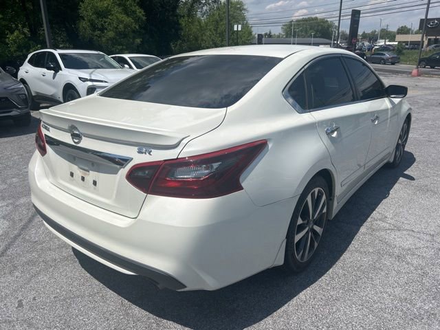 Used 2017 Nissan Altima 2.5 SR FWD image 5