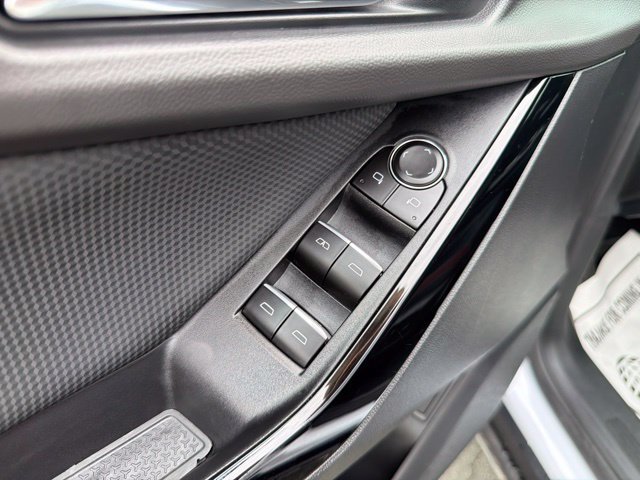 Used 2026 Chevrolet Equinox RS AWD/4WD image 24
