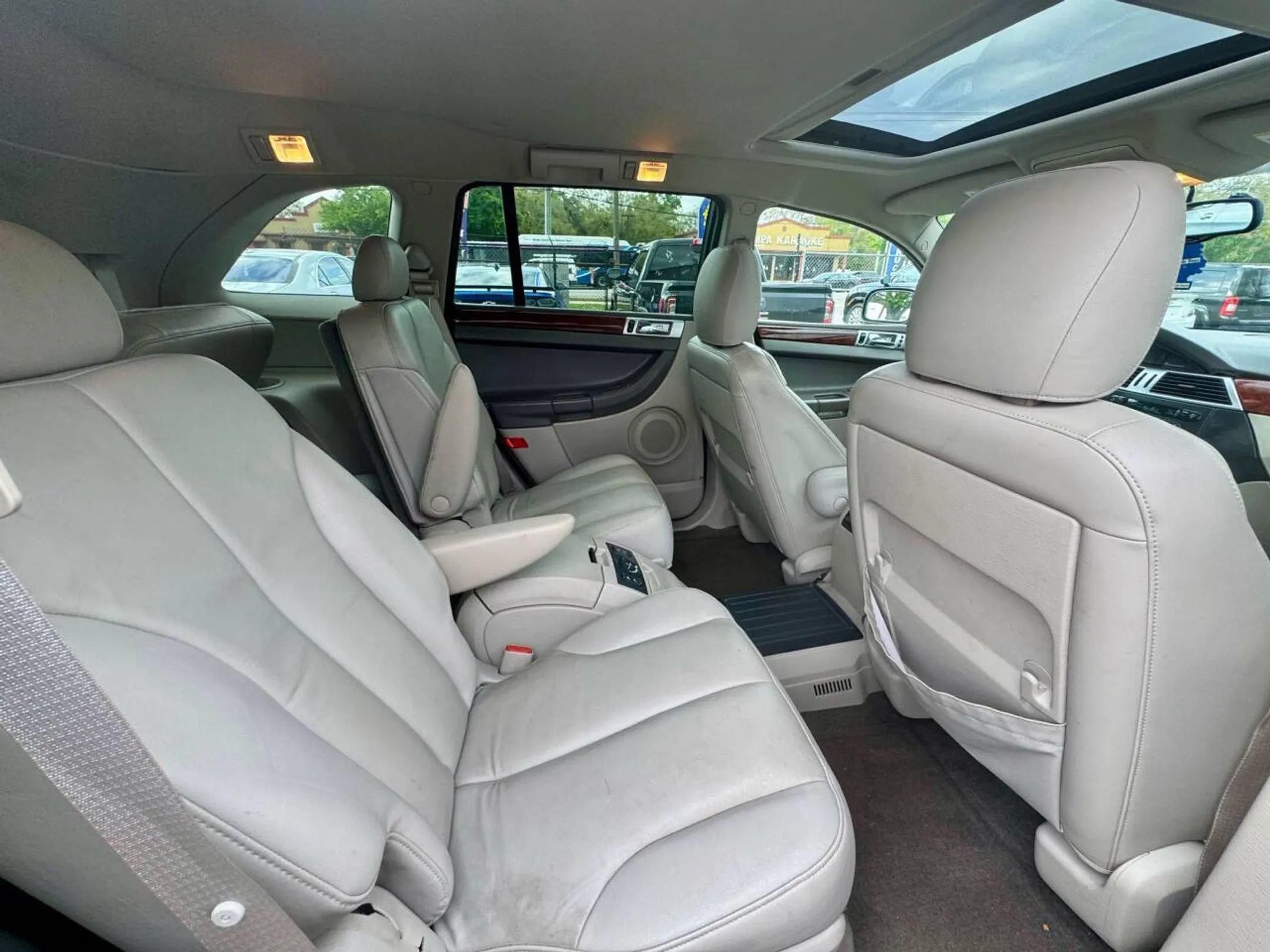 Used 2006 Chrysler Pacifica Touring AWD/4WD image 17