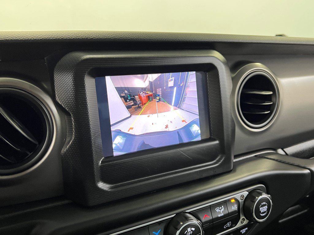 Certified 2023 Jeep Gladiator Sport image 28