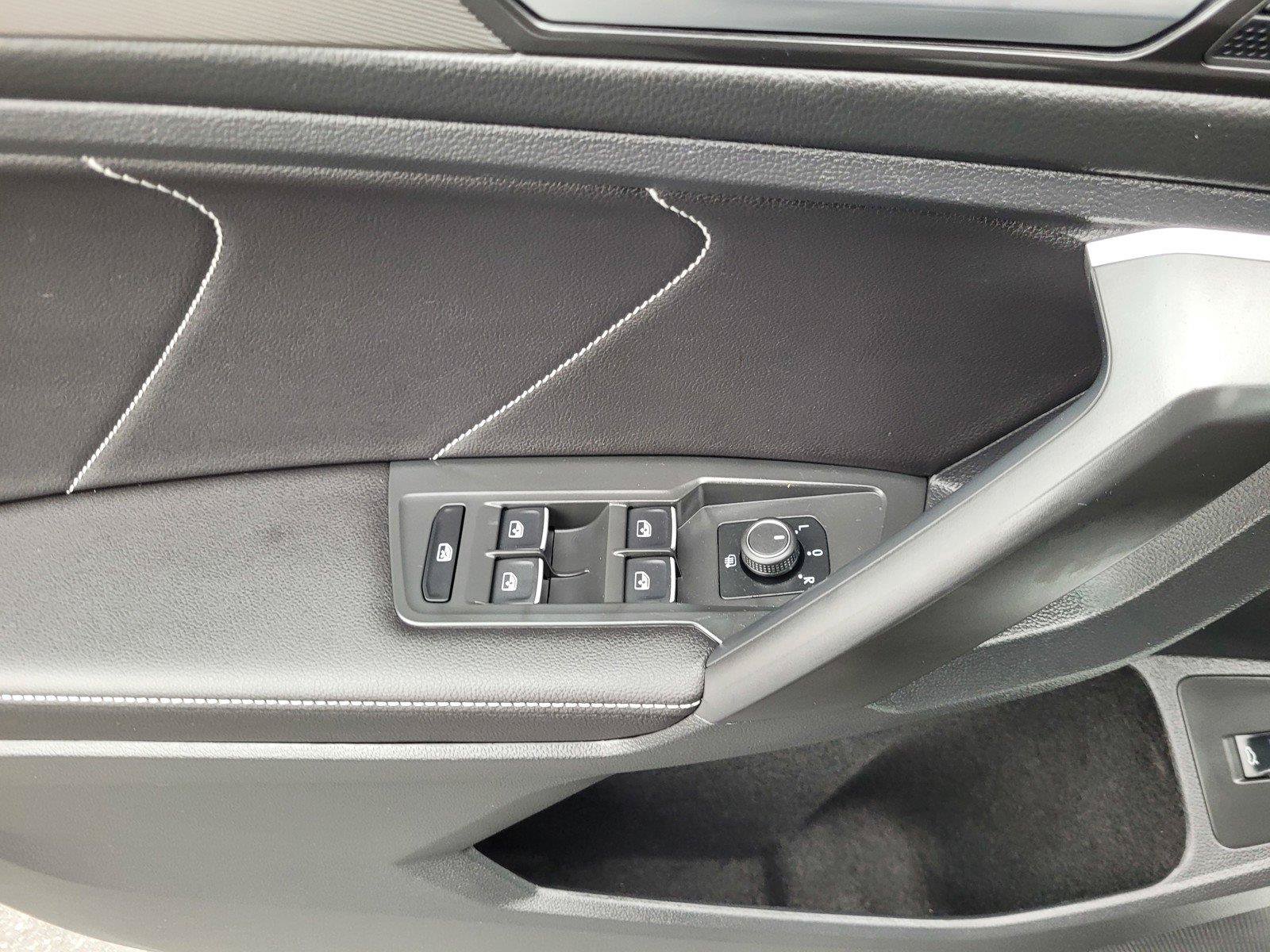Certified 2024 Volkswagen Tiguan SE AWD/4WD image 24