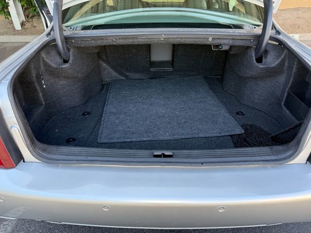 Used 2002 Cadillac De Ville DTS w/ Premium Equipment Pkg image 38