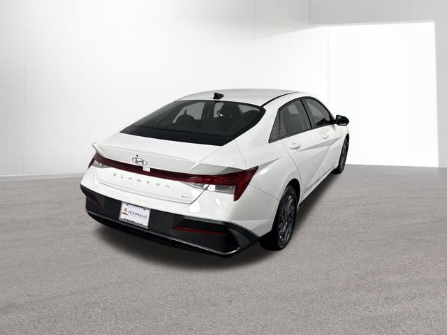 Used 2025 Hyundai Elantra Hybrid FWD image 42