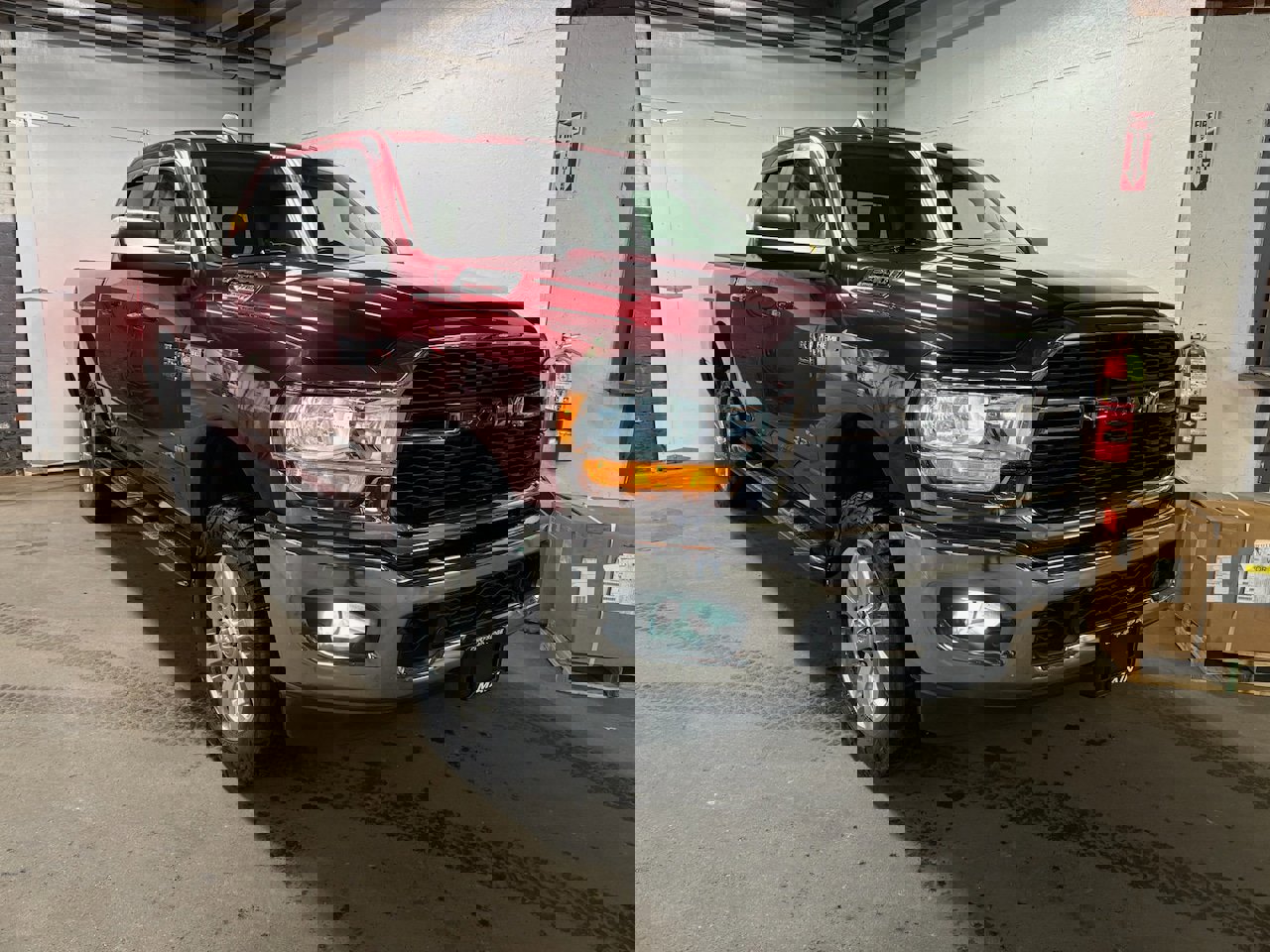 Used 2022 RAM 2500 Big Horn w/ Level C Equiment Group image 1