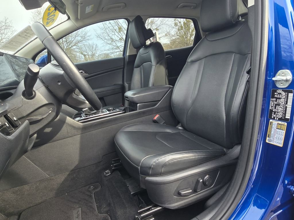 Used 2023 Kia Sportage EX image 11