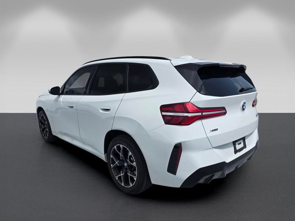 Certified 2025 BMW X3 xDrive30i w/ M Sport Package AWD/4WD image 6