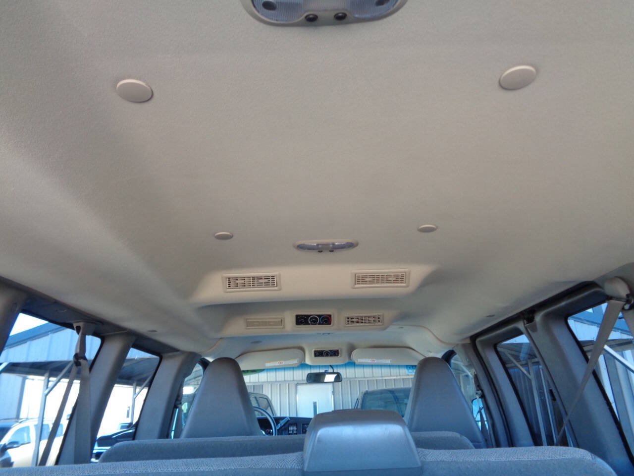 Used 2016 GMC Savana 3500 LT w/ LT Preferred Equipment Group RWD image 58