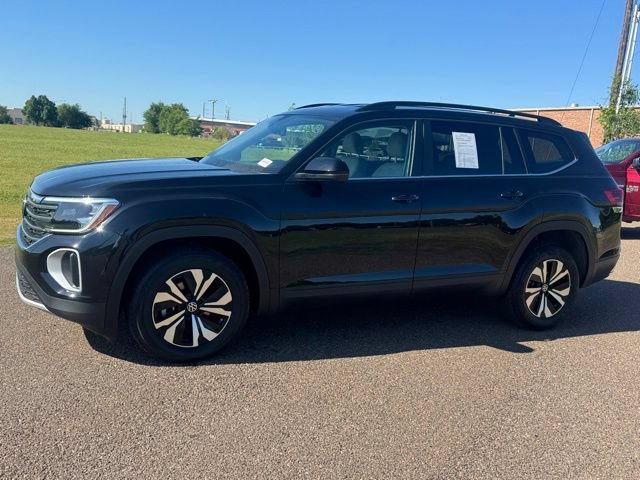 Used 2025 Volkswagen Atlas SE FWD image 3