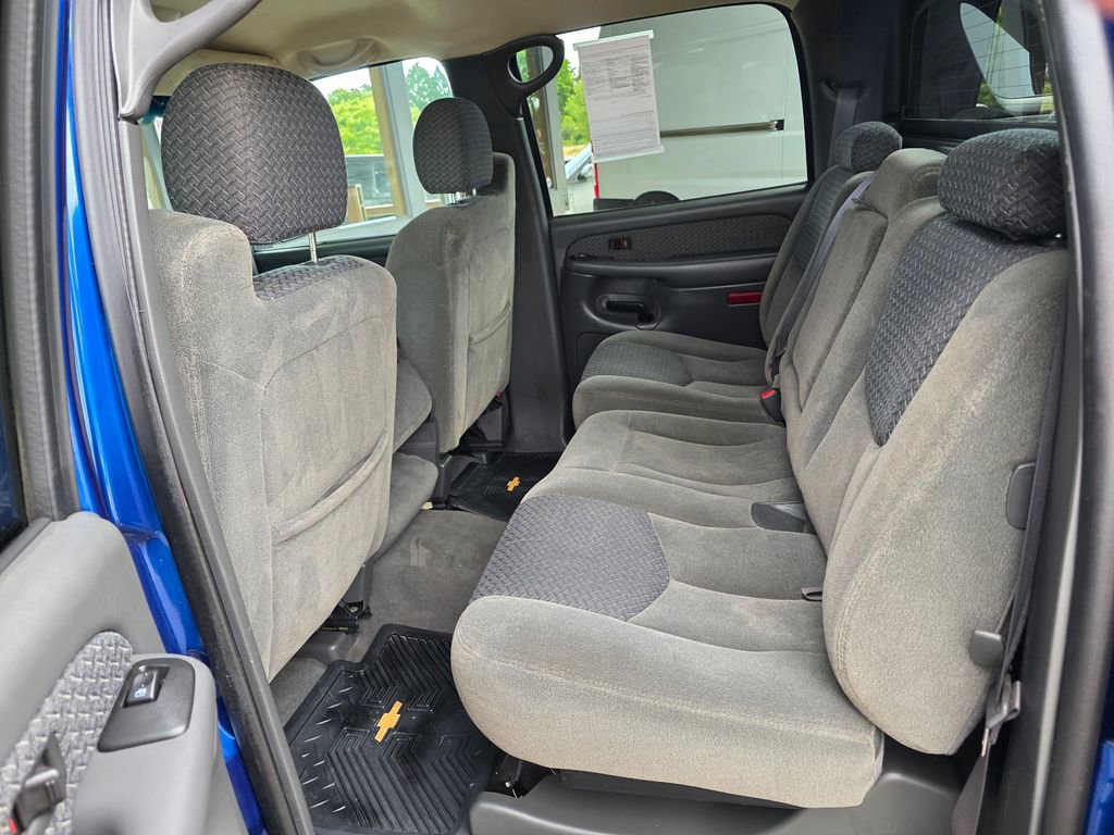 Used 2004 Chevrolet Avalanche Z71 w/ Preferred Equipment Group AWD/4WD image 10
