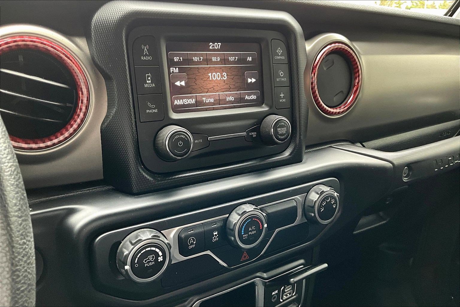 Used 2020 Jeep Wrangler Sport image 15