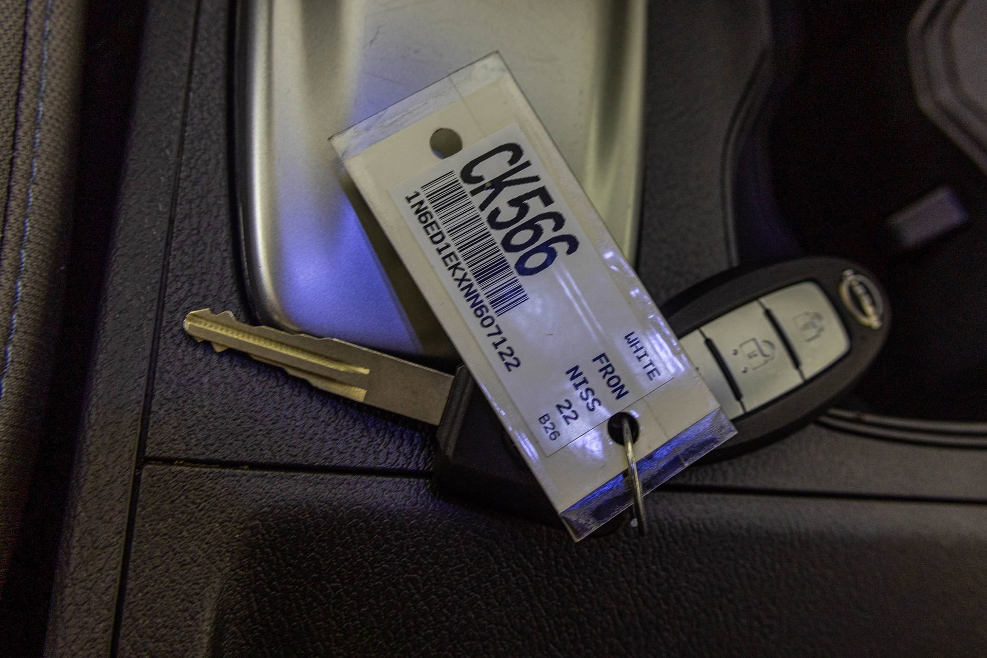 Used 2022 Nissan Frontier SV image 27