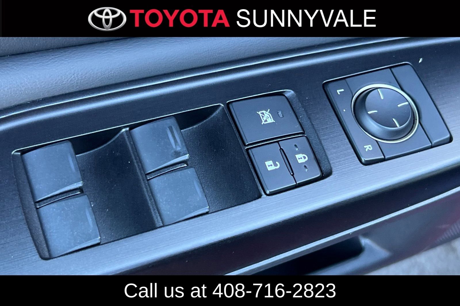 Used 2019 Lexus ES 300h w/ Premium Package image 17