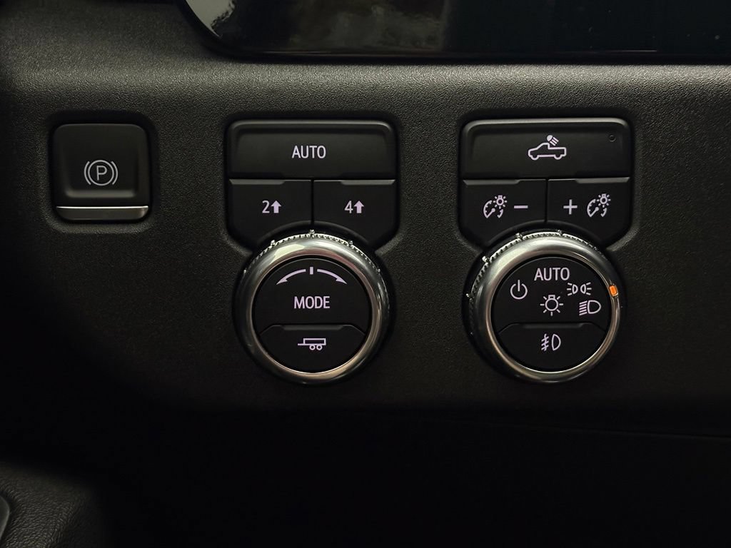 Used 2023 GMC Sierra 1500 Elevation w/ LPO, Elevation Black Package AWD/4WD image 24