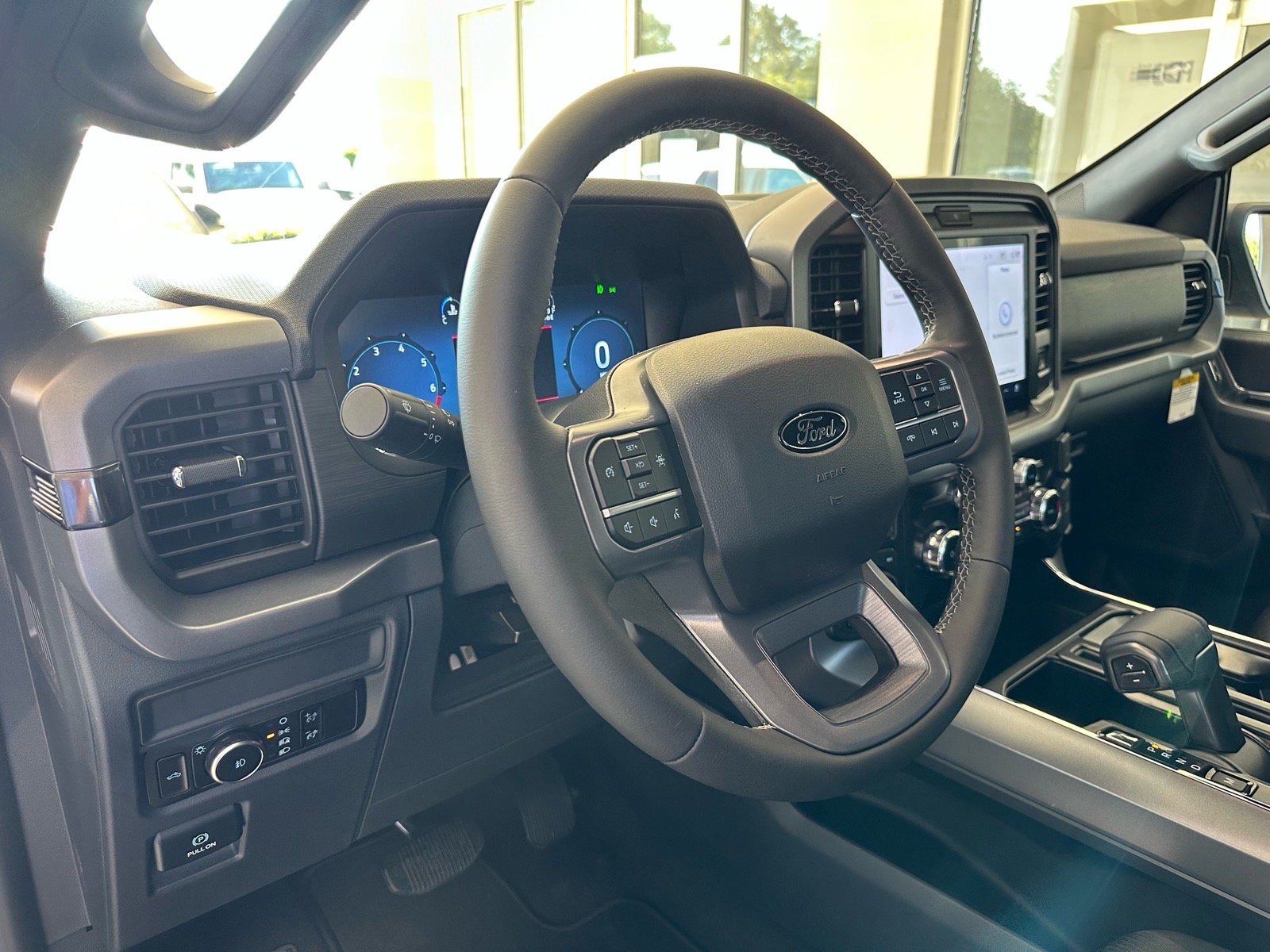 New 2026 Ford F150 XLT w/ XLT Black Appearance Package AWD/4WD image 19