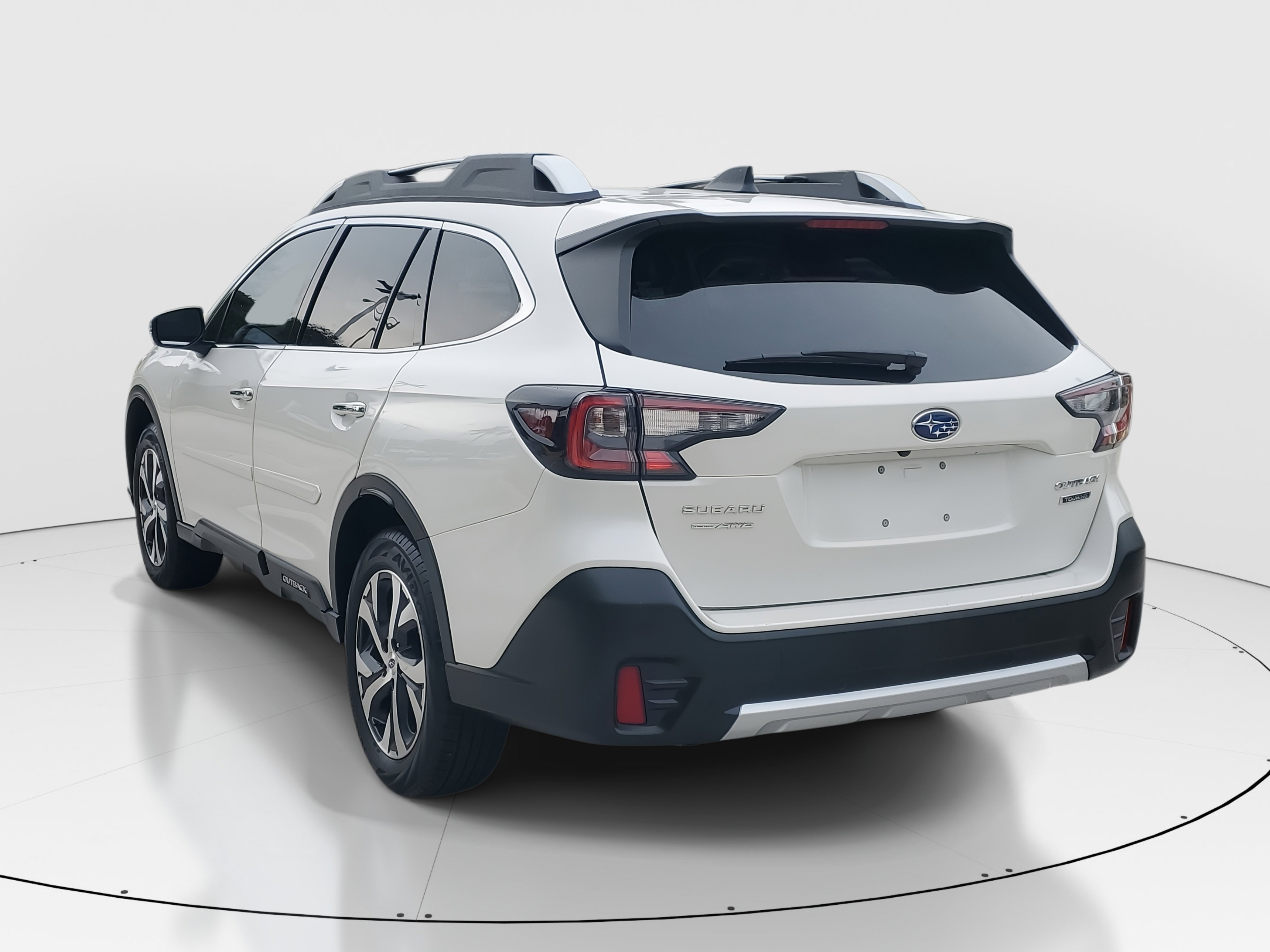 Used 2021 Subaru Outback Touring image 5