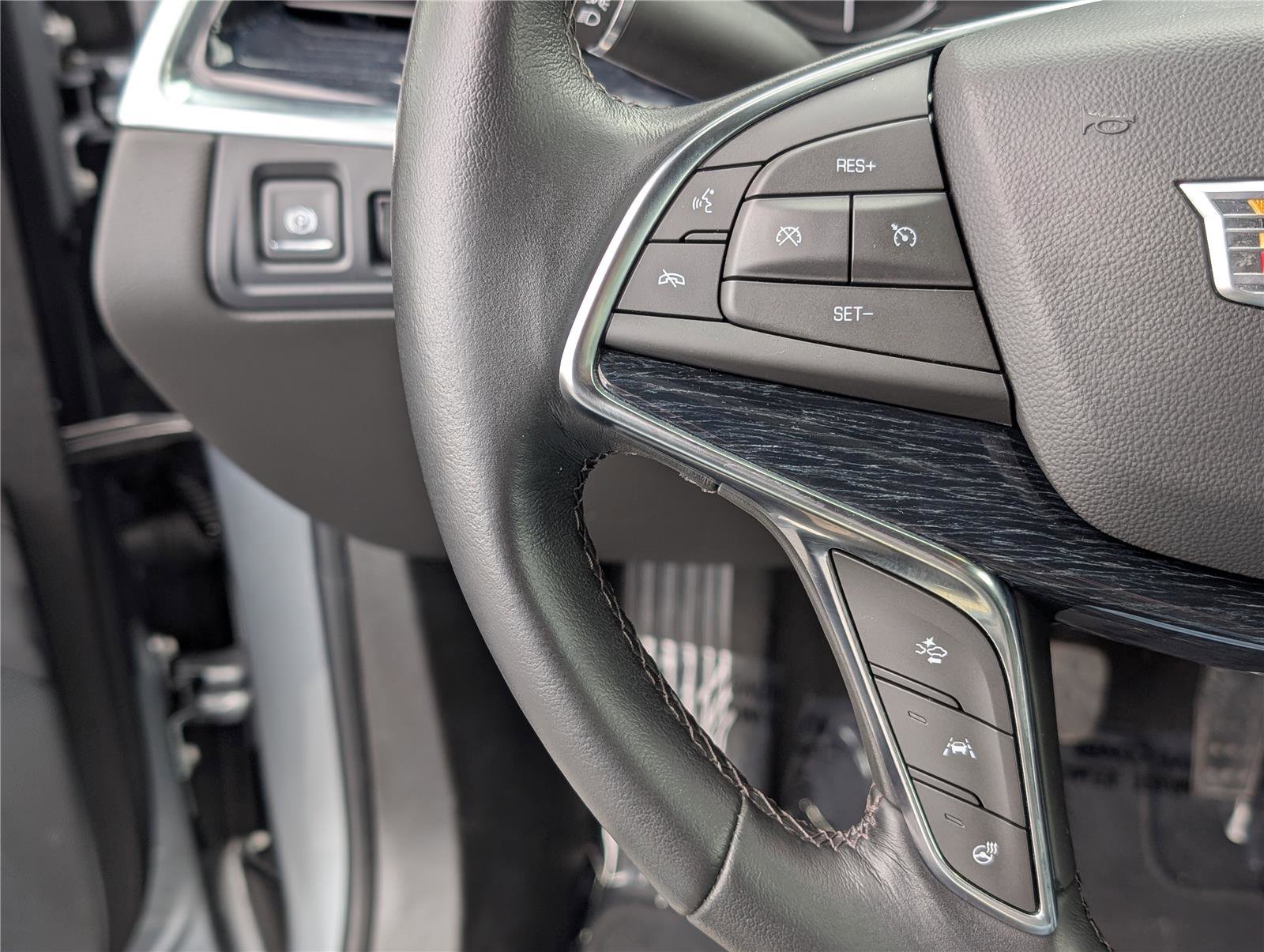 Used 2024 Cadillac XT5 Premium Luxury image 22