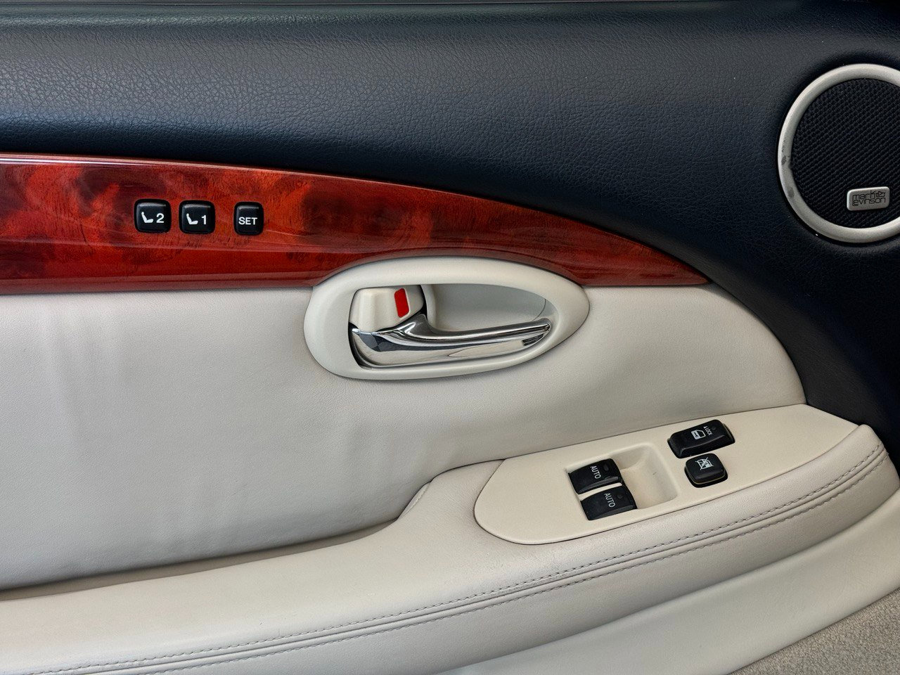 Used 2007 Lexus SC 430 Convertible image 22