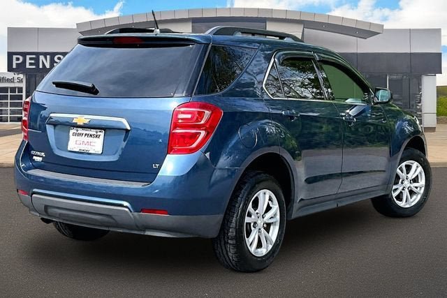 Used 2017 Chevrolet Equinox LT w/ Convenience Package FWD image 2