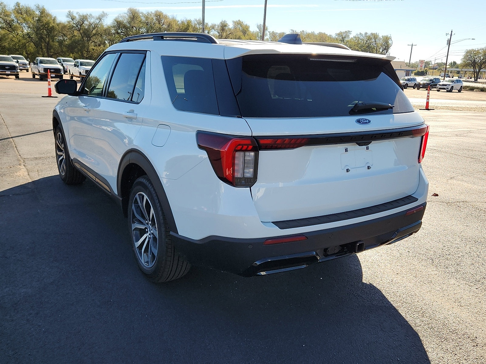 New 2026 Ford Explorer ST-Line w/ Premium Package image 3