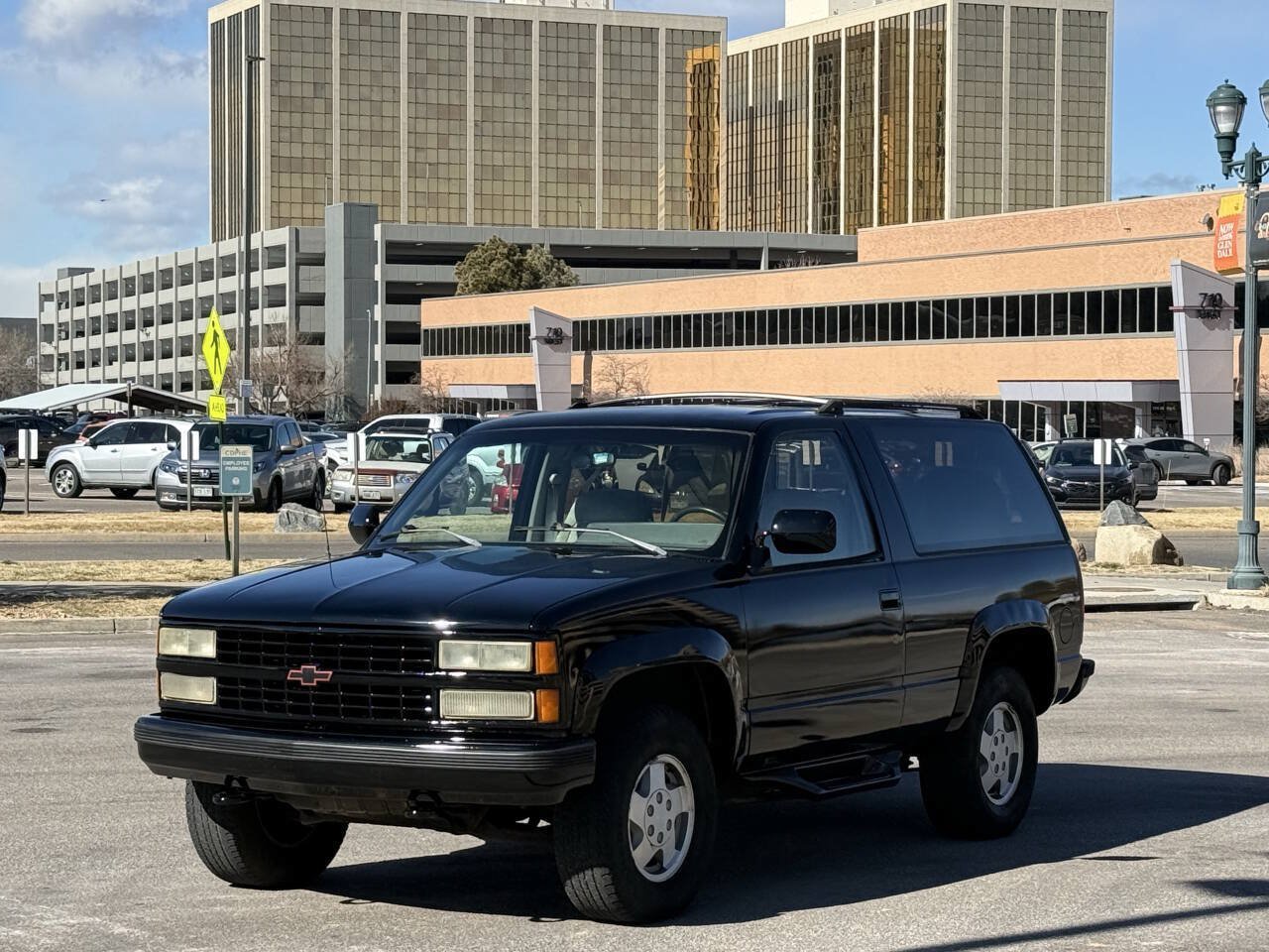 Used 1992 Chevrolet Blazer 4WD image 1