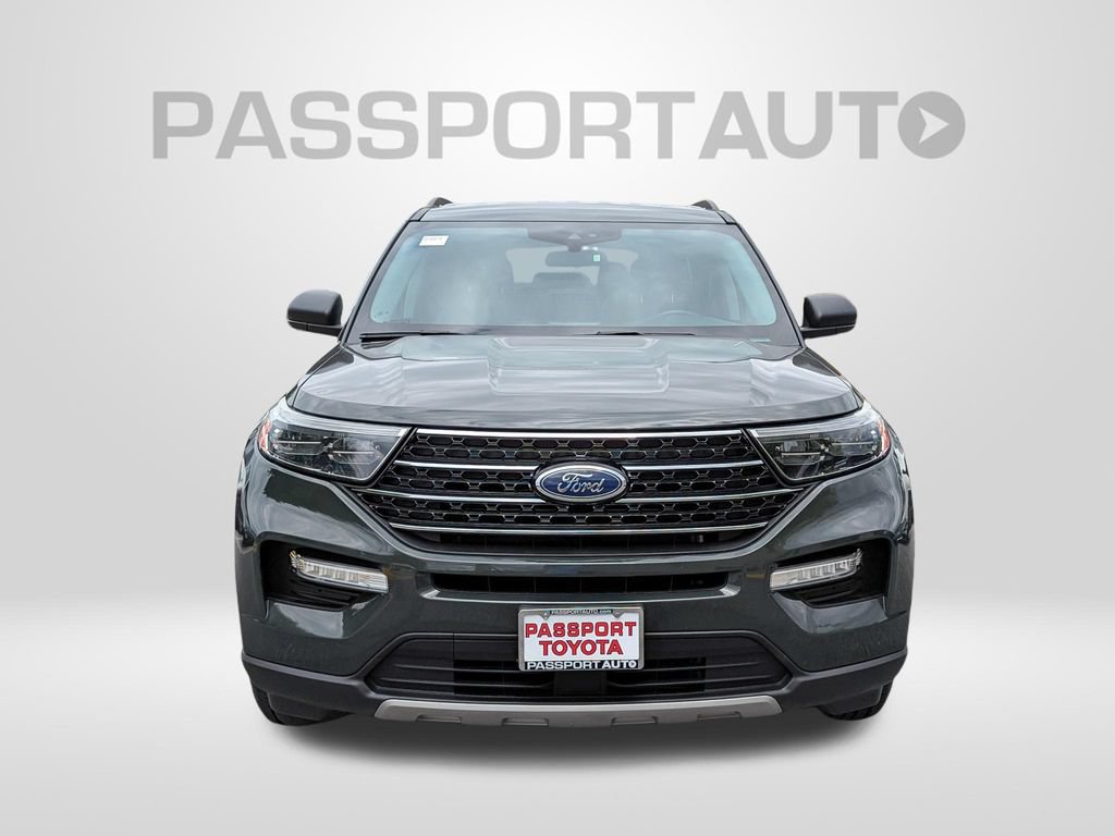 Used 2021 Ford Explorer XLT w/ Equipment Group 202A AWD/4WD image 13