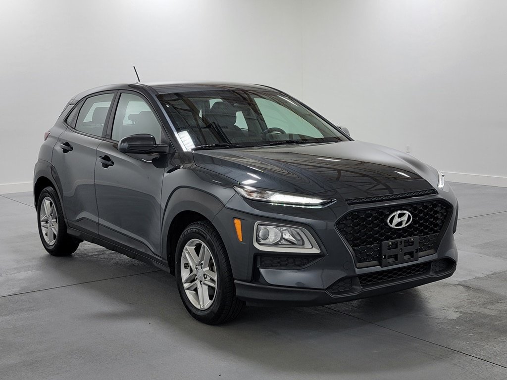 Used 2021 Hyundai Kona SE FWD image 2