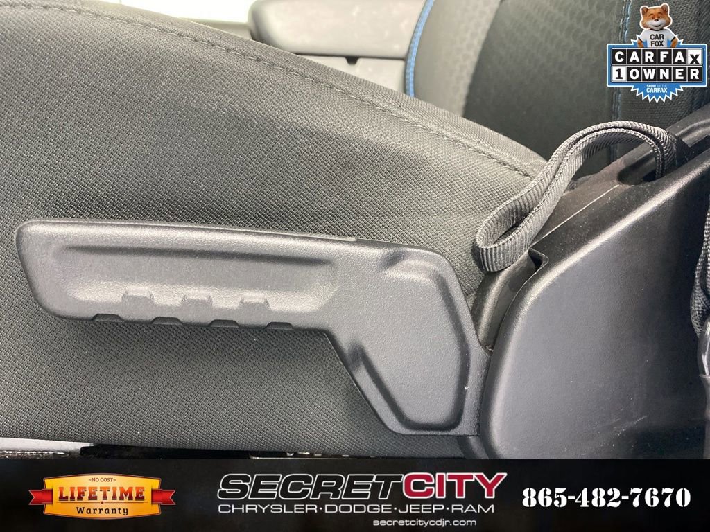 Used 2025 Jeep Wrangler Unlimited Rubicon 4xe w/ Convenience Group image 13