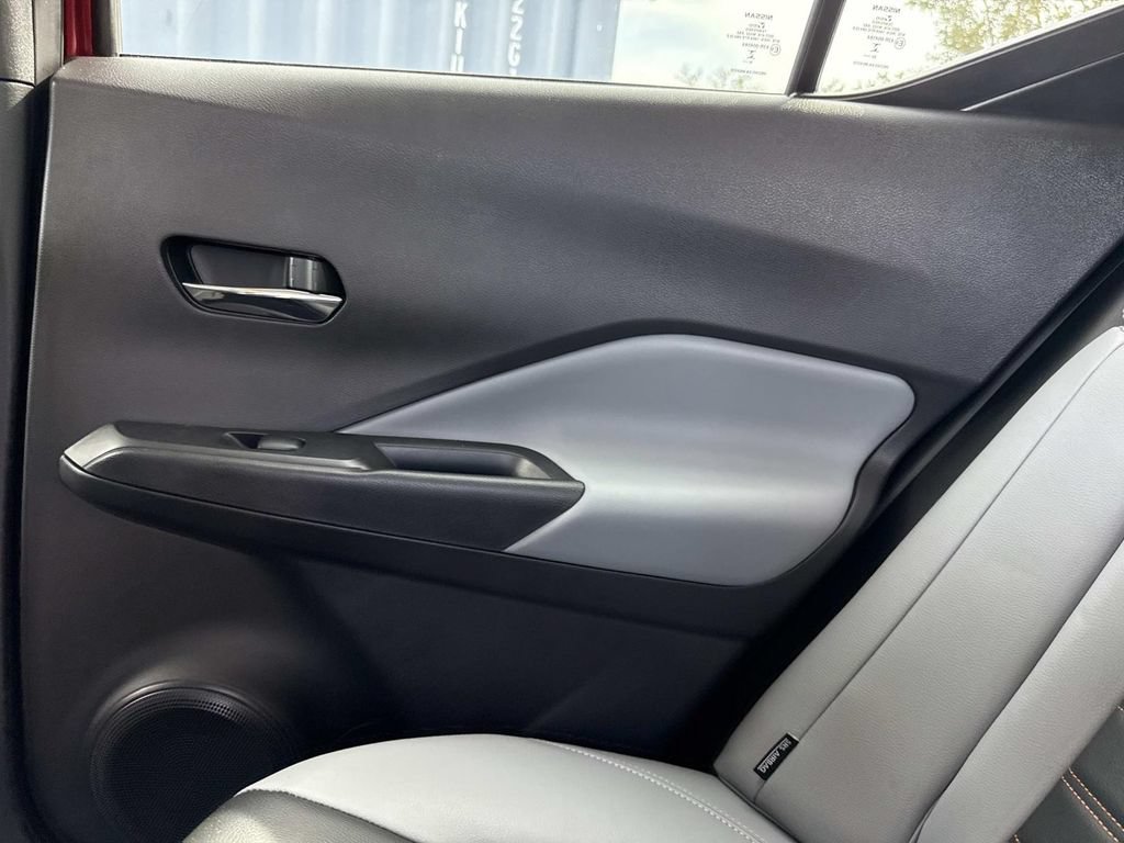 Used 2024 Nissan Kicks SR w/ SR Premium Package FWD image 18