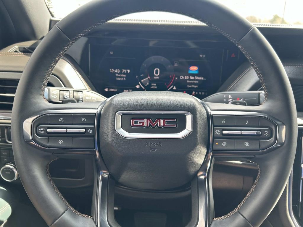 Used 2026 GMC Yukon AT4 w/ LPO, Floor Liner Package image 34